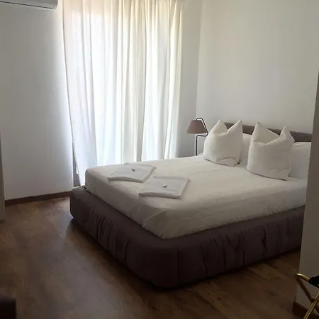 Frida Bed & Breakfast 4*